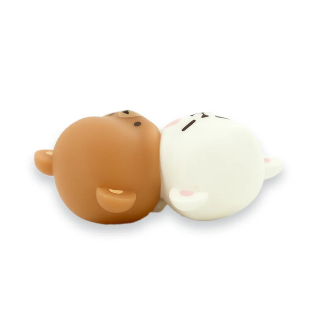 Milk Mocha Hugging Figurine - Image 10